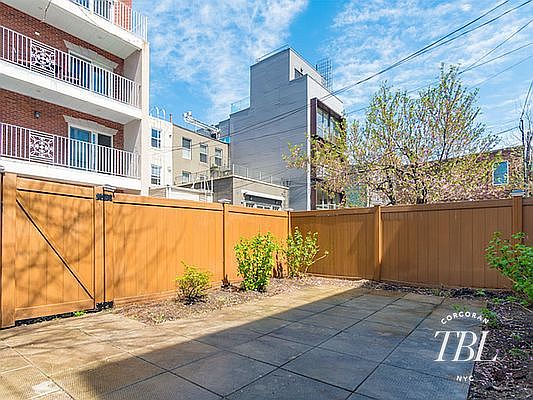 1st image of 10-12 47th Ave #2R