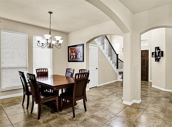 3rd image of 10529 Matador Dr