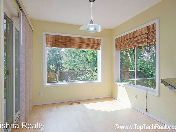 5th image of 5910 NW Snowlily Dr