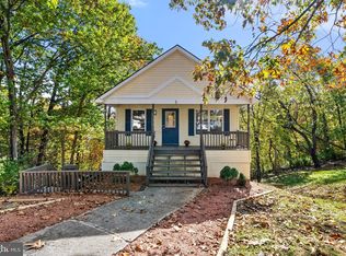 5 Crestview Dr, Front Royal, VA 22630