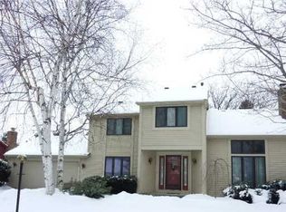 29 Redcedar Dr, Rochester, NY 14616