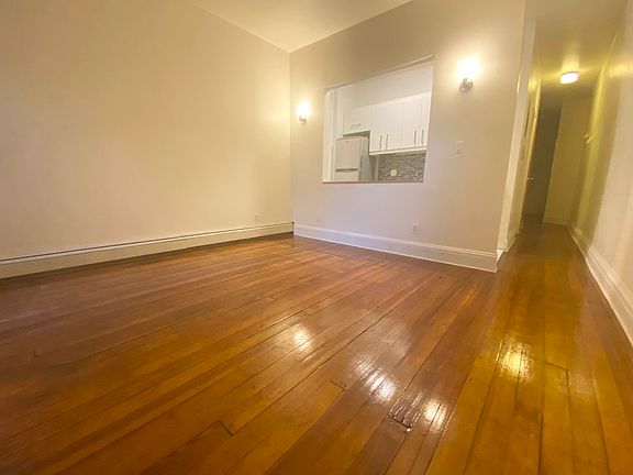 2nd image of 547 Bergen St APT 1C