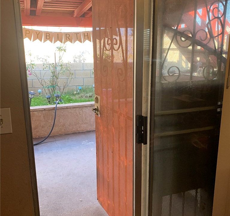 1st image of 15334 Hawthorne Ave