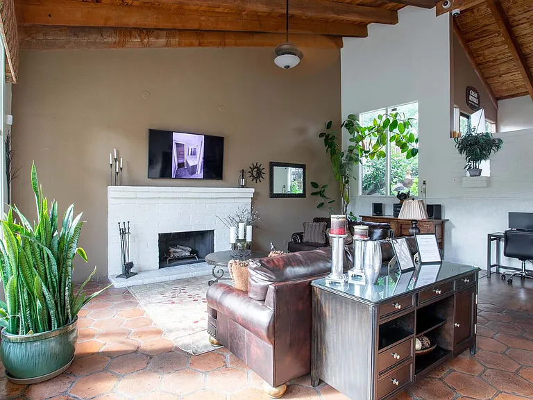 Casas Adobes Apartments — Photo 62