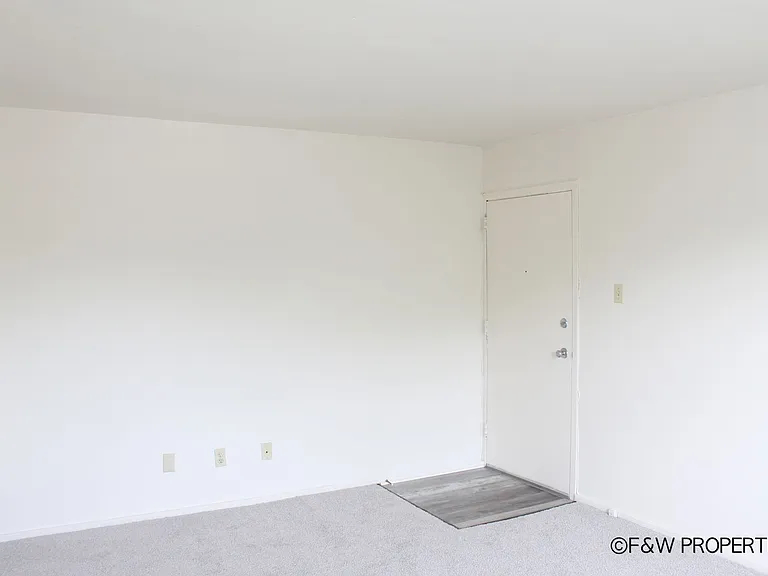 Clifton Woods Apartments — Photo 27