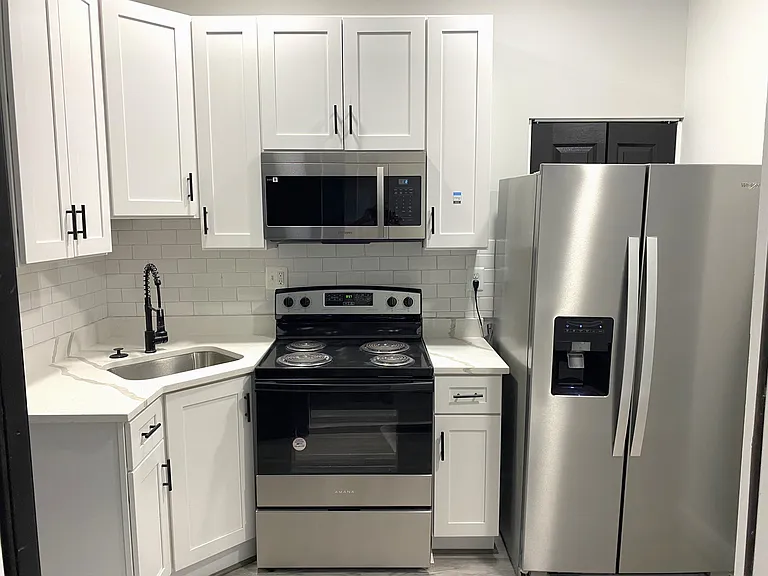 837 N Fulton Ave #1 — Photo 2