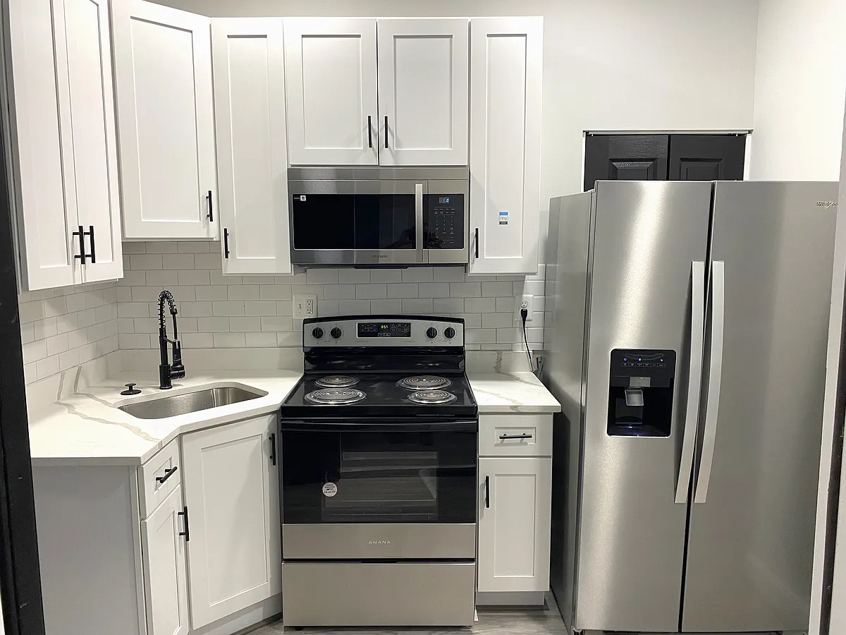 Photo 2 of 15 - 837 N Fulton Ave #1 - Baltimore, MD Building Photo - 837 N Fulton Ave #1