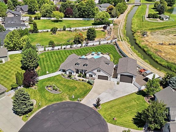 4th image of 22 N Burlington Dr