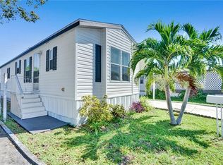 8725 SW 17th St, Davie, FL 33324