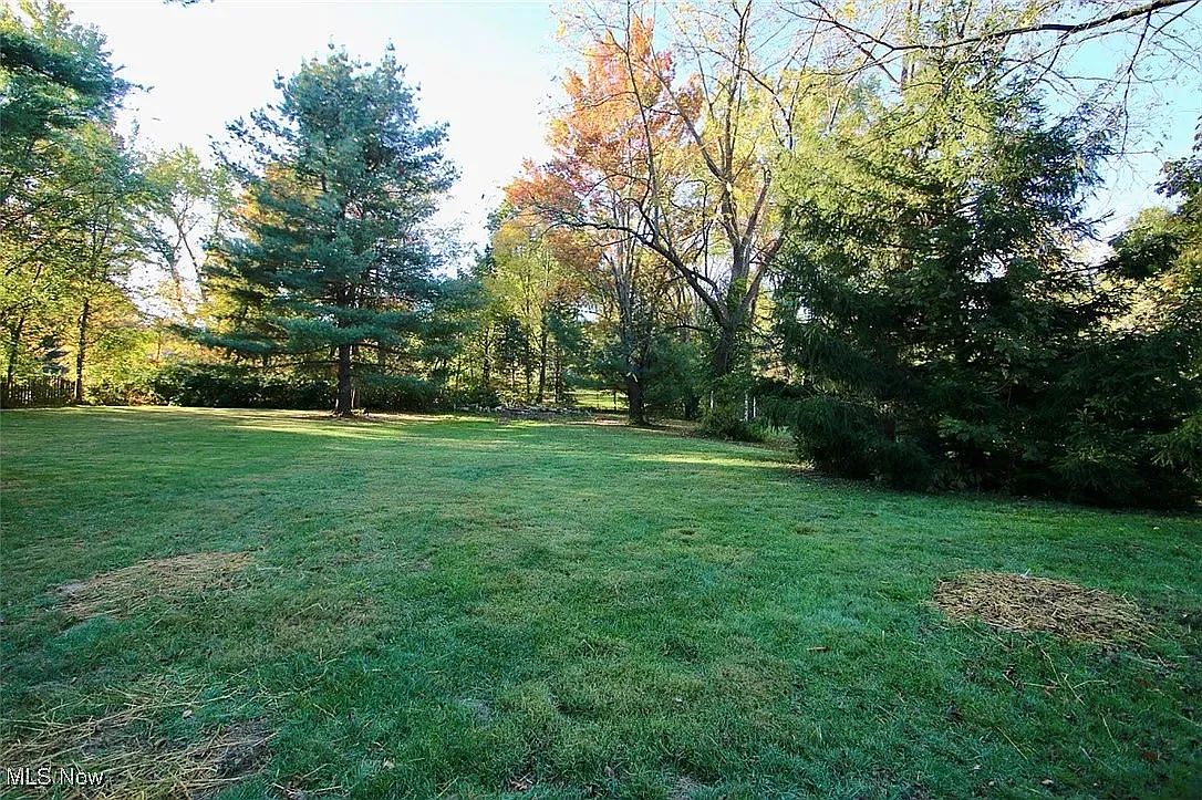 2 bed, 1.5 bath, 1400 sqft, $1,200 — Photo 4
