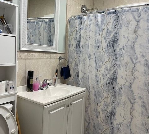3rd image of 176 Pearl St #2