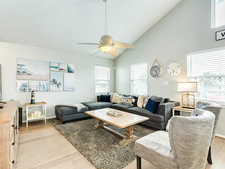 16614 Bermuda Way — Photo 5
