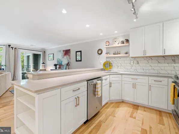 1136 Lake Heron Dr #2A, Annapolis, MD 21403