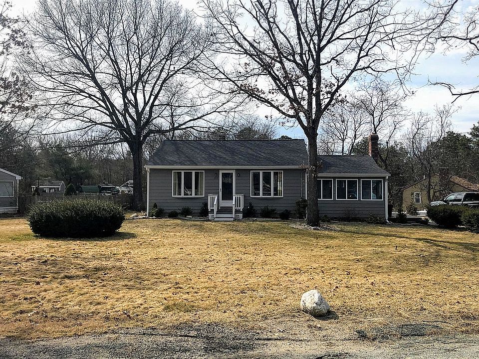 1st image of 152 Lakeshore Dr