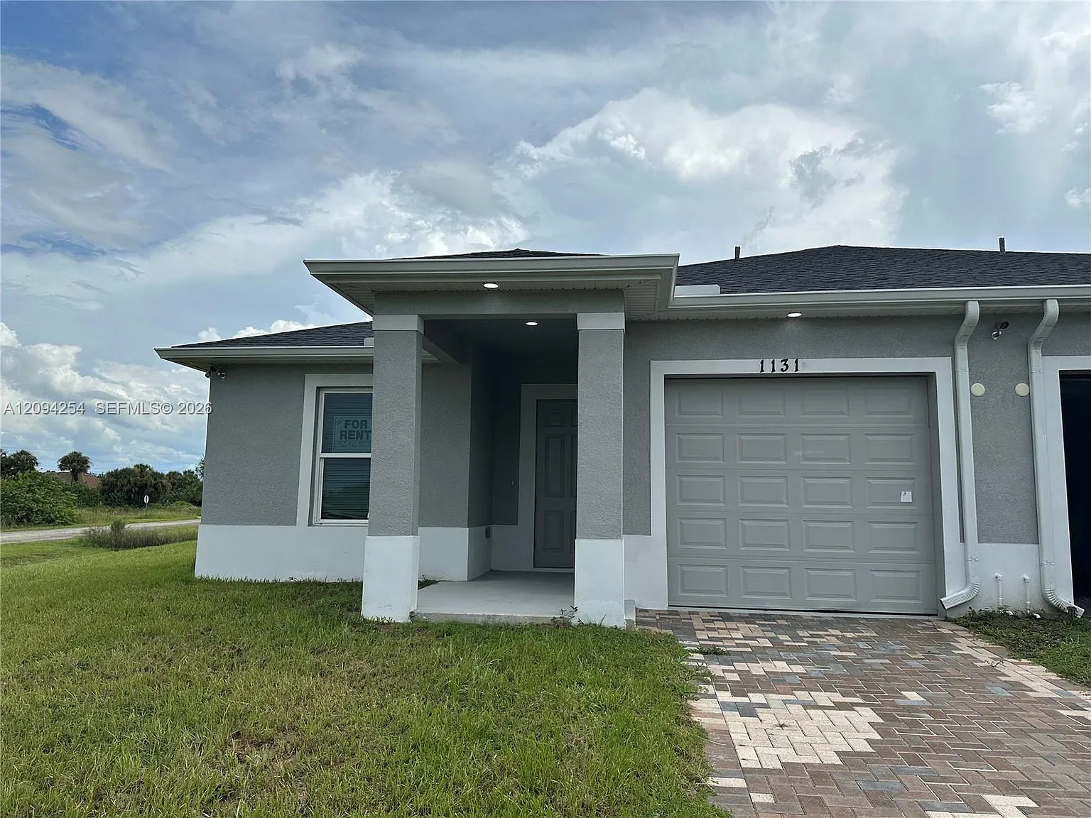 3 bed, 2.0 bath, $1,600 — Photo 2