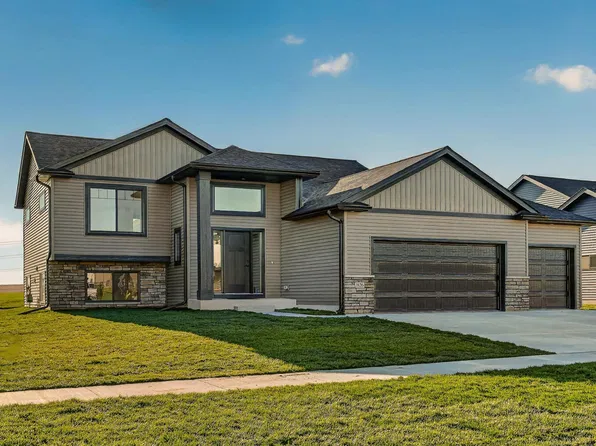 1826 4th St NE, Byron, MN 55920