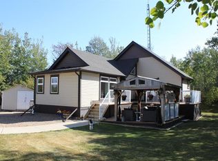 3 N Kaylee Cres, White Sands, AB T0C 3B0