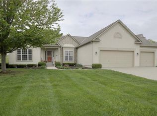14090 S Darnell Ct, Olathe, KS 66062