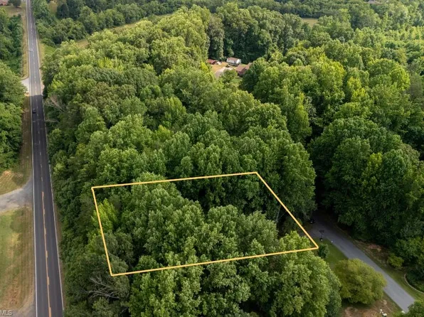 181 Rosewood Ln #15-17, Mocksville, NC 27028