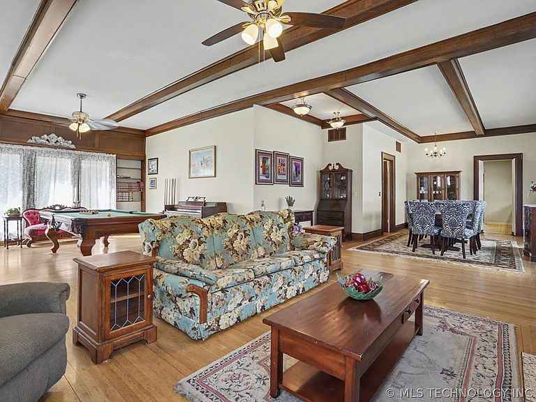 Listing photo 4