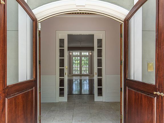 Entry Foyer