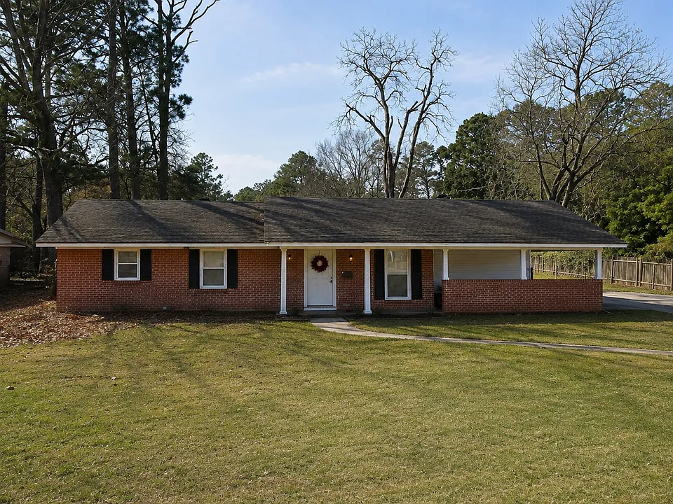 2205 Kentwood Dr