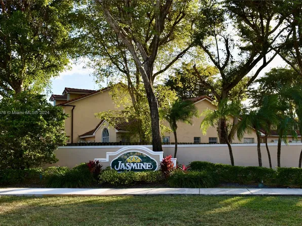 11172 SW 153rd Ct, Miami, FL 33196