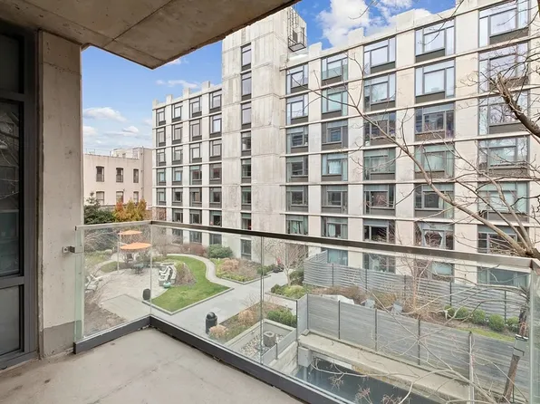 247 North Seventh Street image 2 of 14