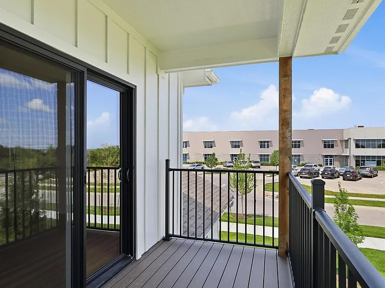 3851 S 203rd Plz — Photo 67