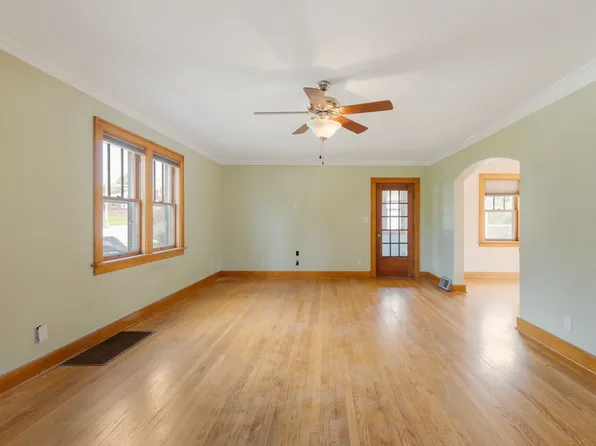 5511 Leavenworth St, Omaha, NE 68106