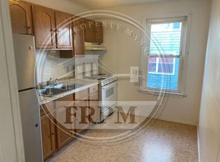 522 4th St #1, Fall River, MA 02721
