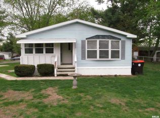 701 Fischer Rd #200, Creve Coeur, IL 61610