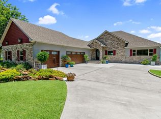 260 Legacy Blvd, Pointblank, TX 77364