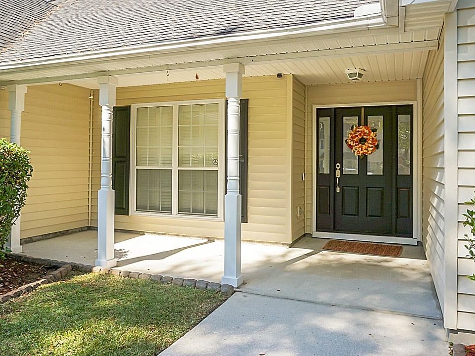 Lovely curb appeal