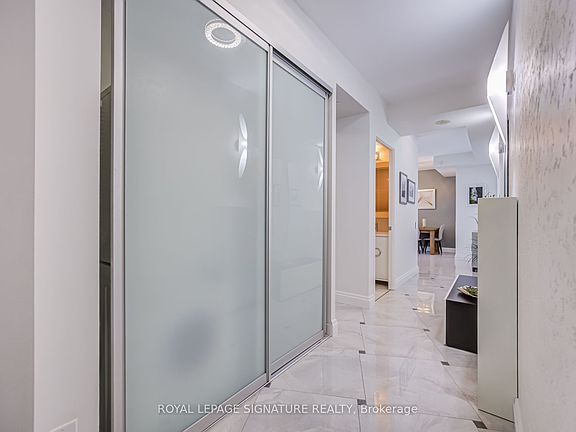 4th image of 88 Park Lawn Rd #2808