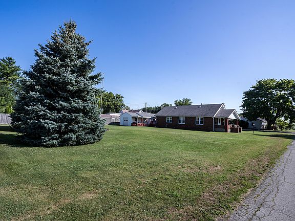 3rd image of 326 Earl Ave Lot 425