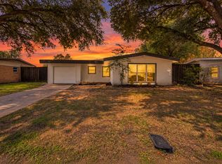 1715 Salem St, Irving, TX 75061