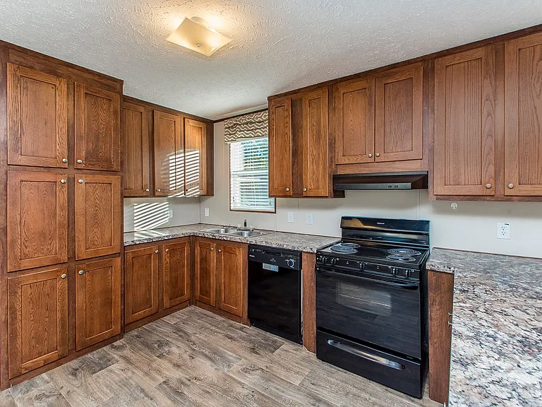 27849 Frindik Ln #8 — Photo 3