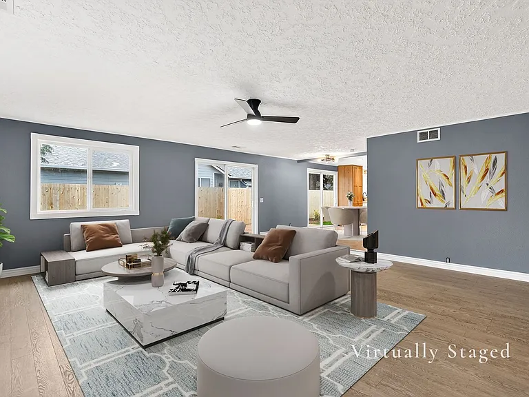 8808 NE 33rd St — Photo 2