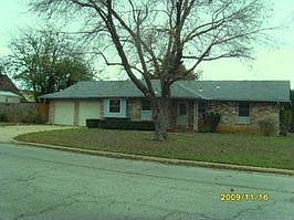Home for Sale in Oklahoma City, Oklahoma $79,900