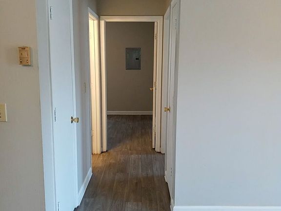 4th image of 3239 Tower Dr APT B