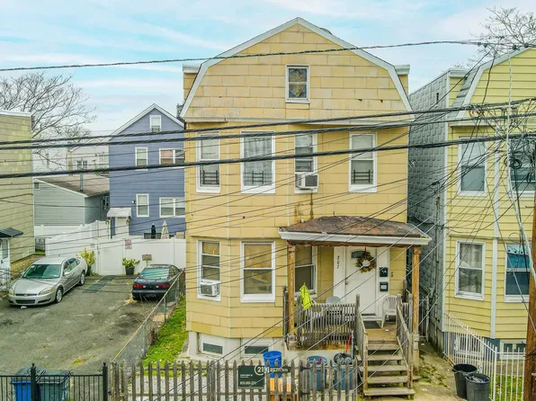207 Lembeck Ave, Jersey City, NJ 07305