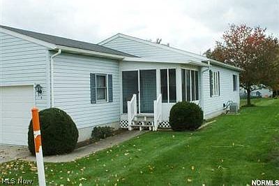 1st image of 144 Royal Crest Dr