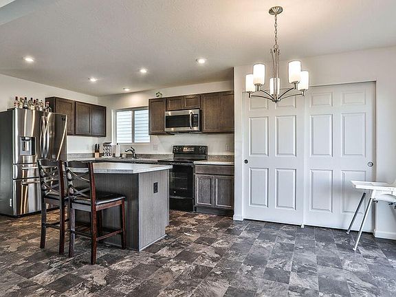 2nd image of 4971 Crestbrook Dr