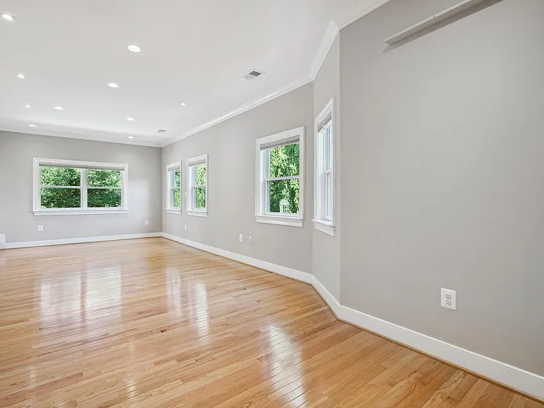 1530 Forest Villa Ln — Photo 38