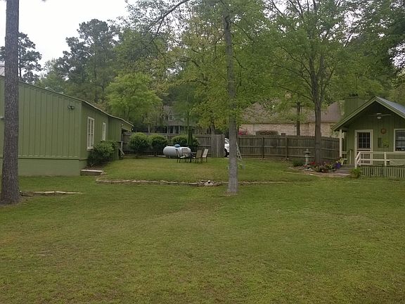 4th image of 108 Oak Valley St