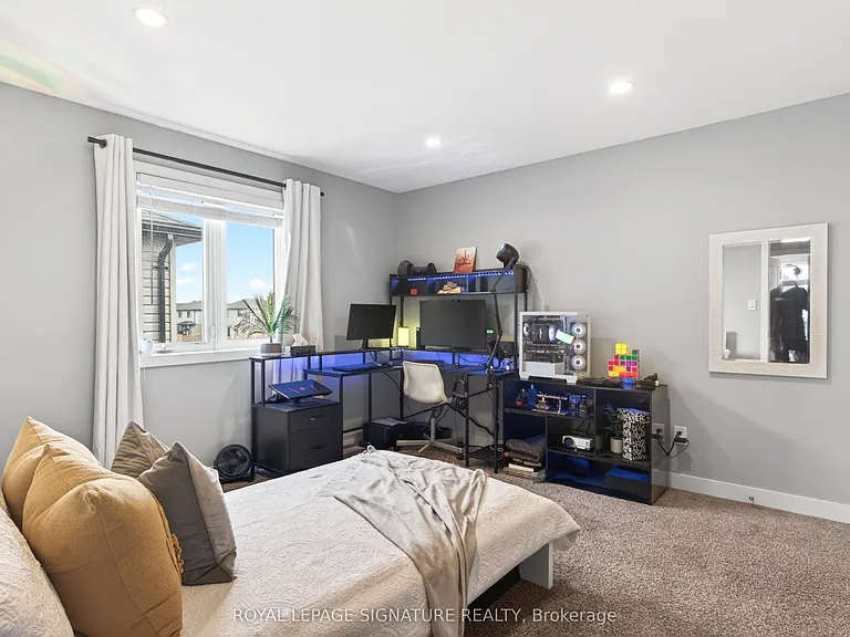 2147 Wateroak Dr — Photo 31