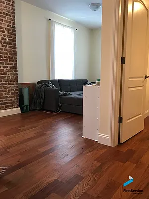 Rented by FirstService Realty (legacy) | media 4