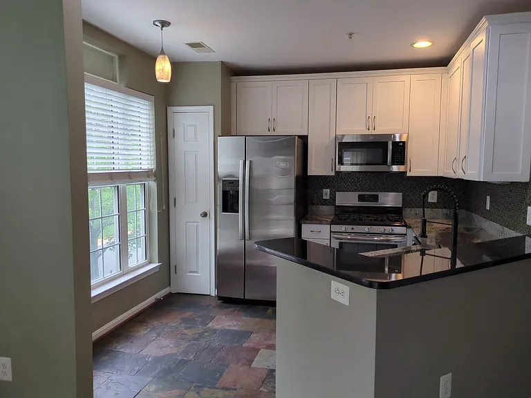 25260 Lake Shore Sq #205 — Photo 17