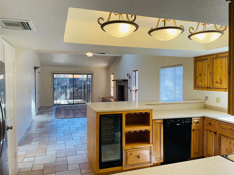 155 S Canyon Diablo Rd #25 — Photo 6